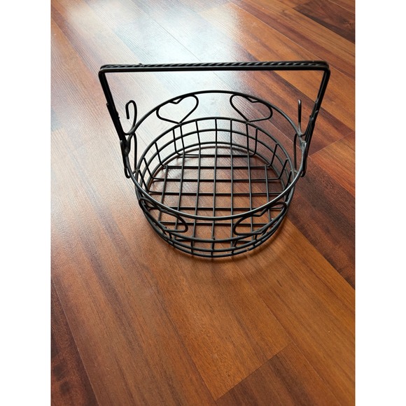 Unbranded Other - Black Metal Heart Basket‎ Farmhouse Round Storage Gathering Egg Basket Handle
